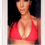 Livro com selfies de Kim Kardashian esgota em menos de um minuto