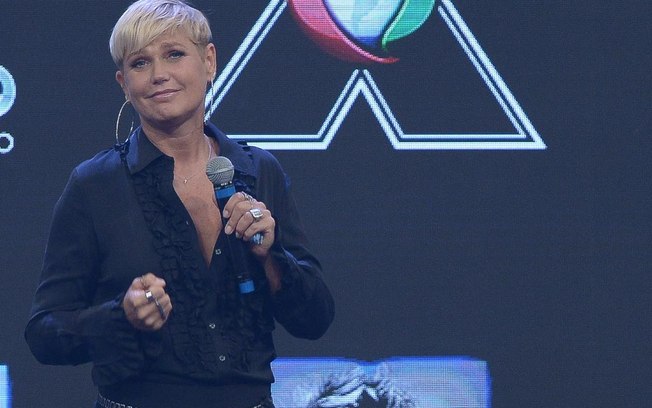 Xuxa assina contrato com a Record