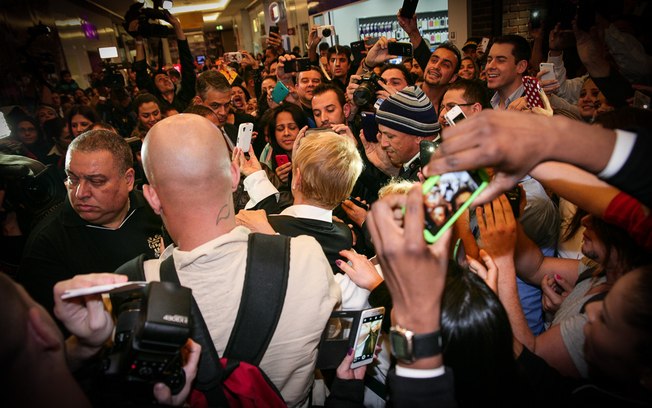 Xuxa provocou tumulto durante o lançamento de seu espaço no shopping da capital paulista