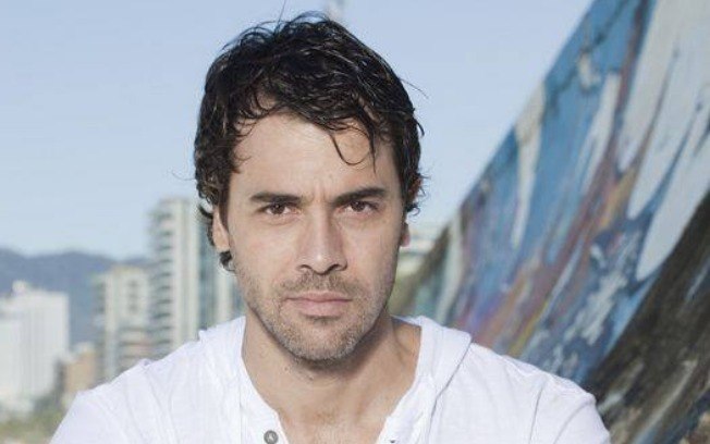 Cláudio Lins está de volta à Globo e fará papel de homossexual em 'Babilônia'