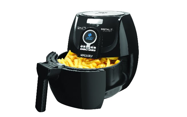 A fritadeira a ar Welness Fry Digital da Mallory tem controle eletrônico de timer e temperatura, além de capacidade para 1 kg, 40% maior que as tradicionais. Preço sugerido: R$ 599