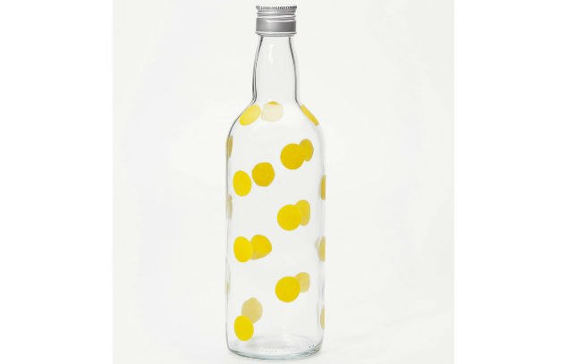 Com a garrafa de bolinhas amarelas seu criado-mudo nunca mais será o mesmo. À venda na Collector por R$ 49