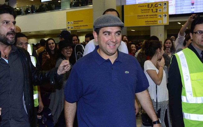 Buddy Valastro, o Cake Boss, chegou em São Paulo na manhã desta segunda-feira (01)