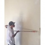 Justin Bieber vira pintor de parede por um dia