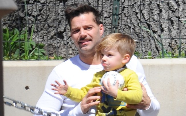 Ricky Martin se divertiu com os filhos