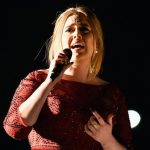 Adele desabafa sobre ter desafinado no Grammy: ‘Chorei o dia inteiro’
