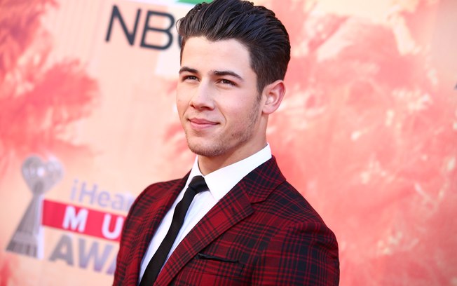 Nick Jonas no iHeart Radio Music Awards (29/03/2015)