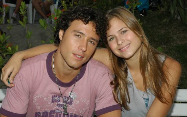 Manuela (Luiza Valdetaro) e Cauã (Bernardo Melo Barreto) foram os protagonistas da 13ª temporada