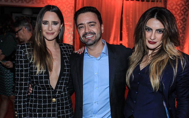 Elenco de "Haja Coração" se reúne em festa de lançamento no Rio