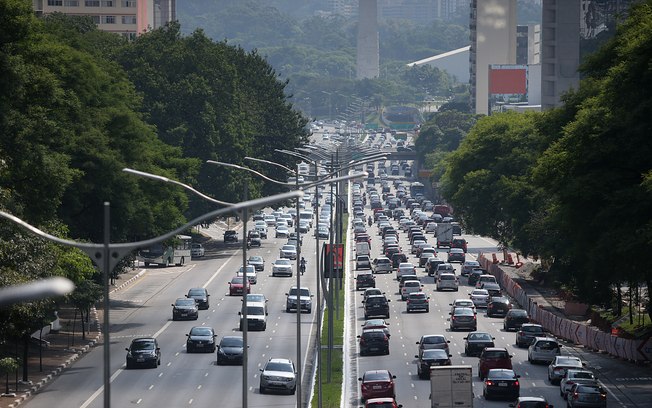 Os motoristas de carros foram os maiores infratores (70%), seguido dos de utilitários (19,15%) e motos (4,78%) 