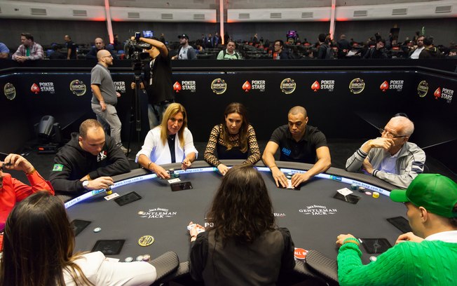 Celebridades em jogo de poker%2C no BSOP Millions%2C maior evento da categoria na América Latina