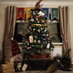 Jovem faz árvore de Natal baseada na saga Harry Potter e faz sucesso na web