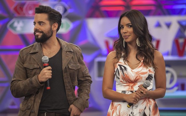 Pedro Carvalho e Gabriela Moreyra%2C protagonistas de 'Escrava Mãe', desperdiçados no 'Programa da Sabrina'