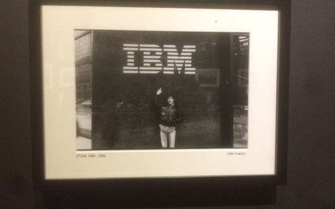 Fotos da exposição "Steve Jobs, o visionário" no Museu da Imagem e do Som de São Paulo