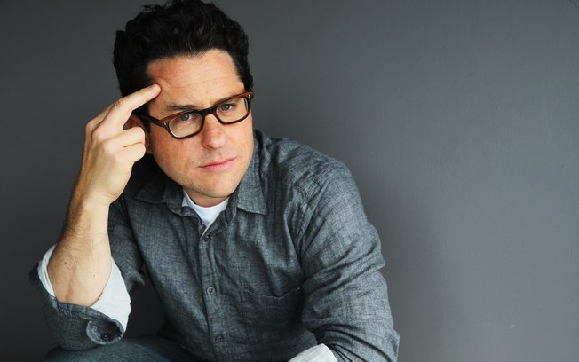 J.J. Abrams irá dirigir e roteirizar 