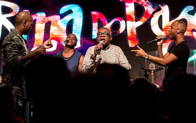 Turma do Pagode com Reinaldo Príncipe do Pagode durante gravação do disco