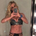 Britney Spears posa de lingerie no Instagram e deixa fãs babando